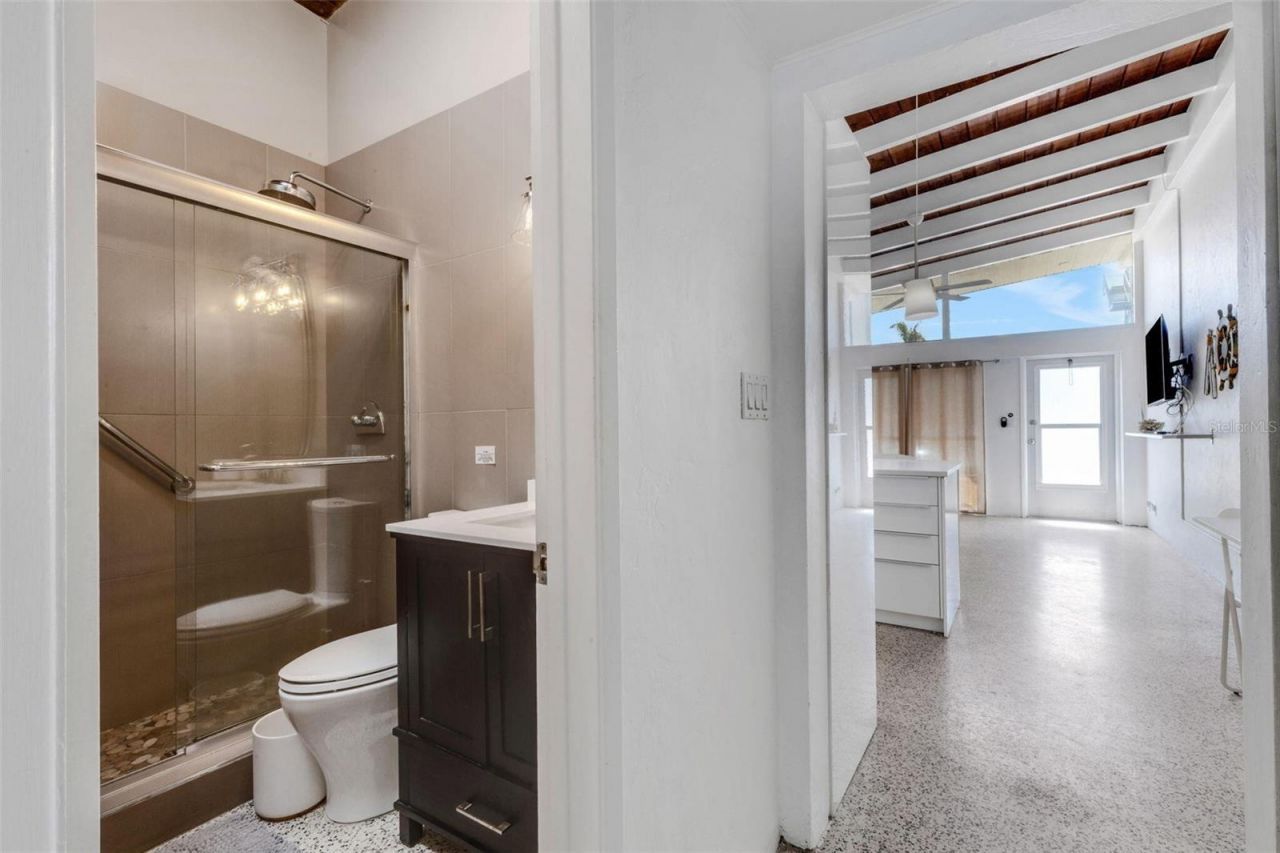 1129 Seaside Drive, Unit 7, Sarasota, FL 34242 Photo