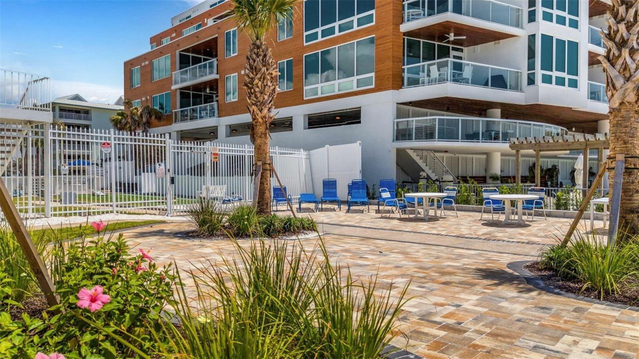 1129 Seaside Drive, Unit 7, Sarasota, FL 34242 Photo