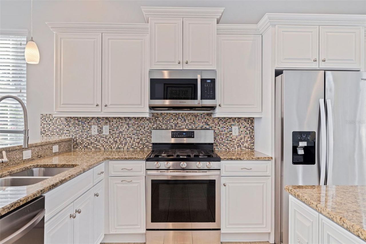 6101 Yeats Manor Drive, Tampa, FL 33616 Photo