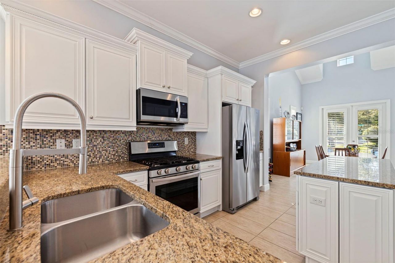 6101 Yeats Manor Drive, Tampa, FL 33616 Photo