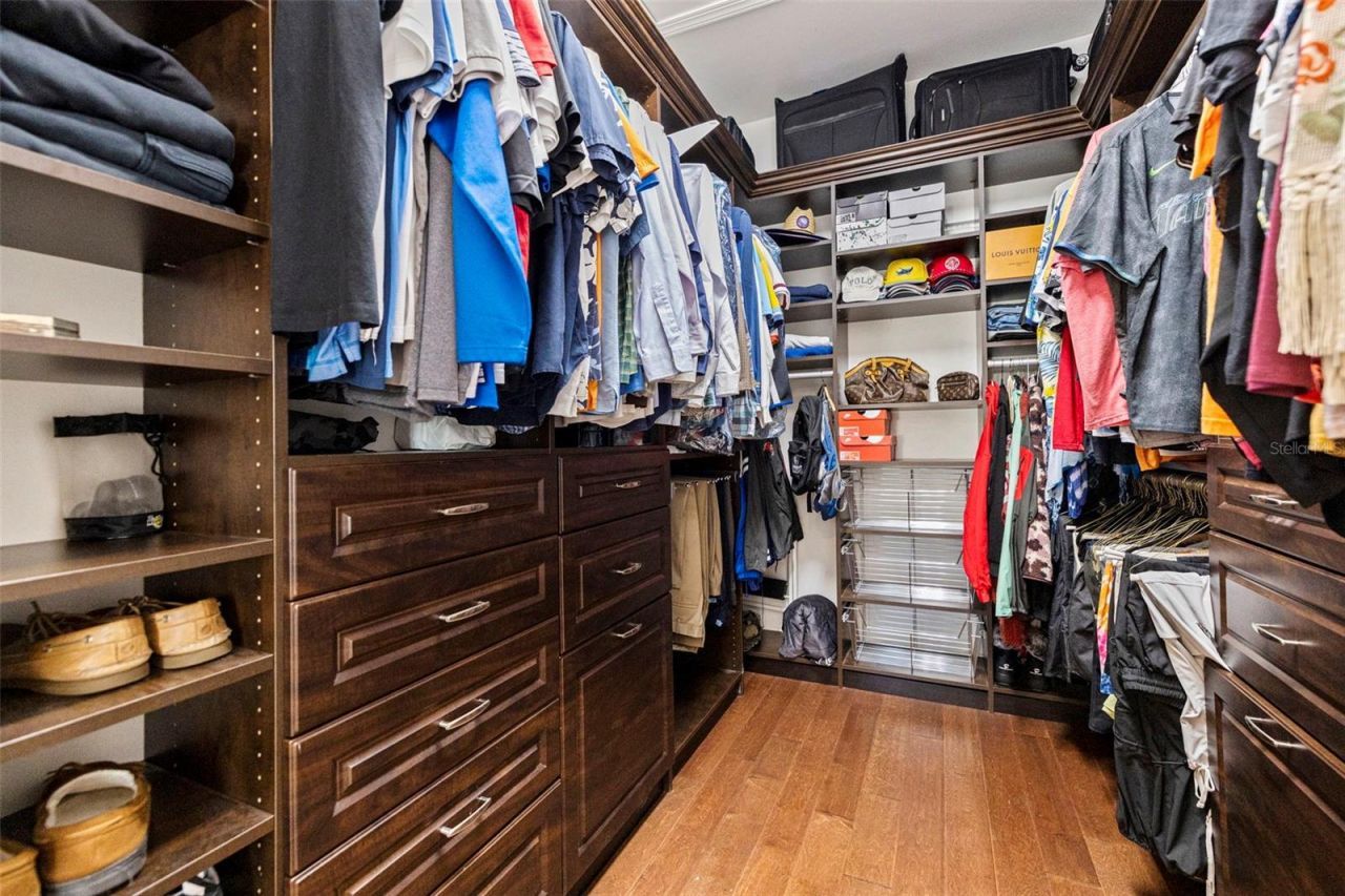 6101 Yeats Manor Drive, Tampa, FL 33616 Photo