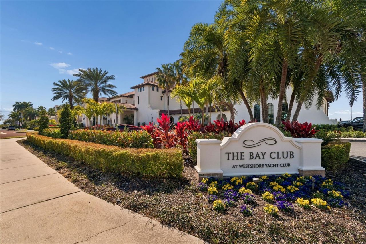 6101 Yeats Manor Drive, Tampa, FL 33616 Photo