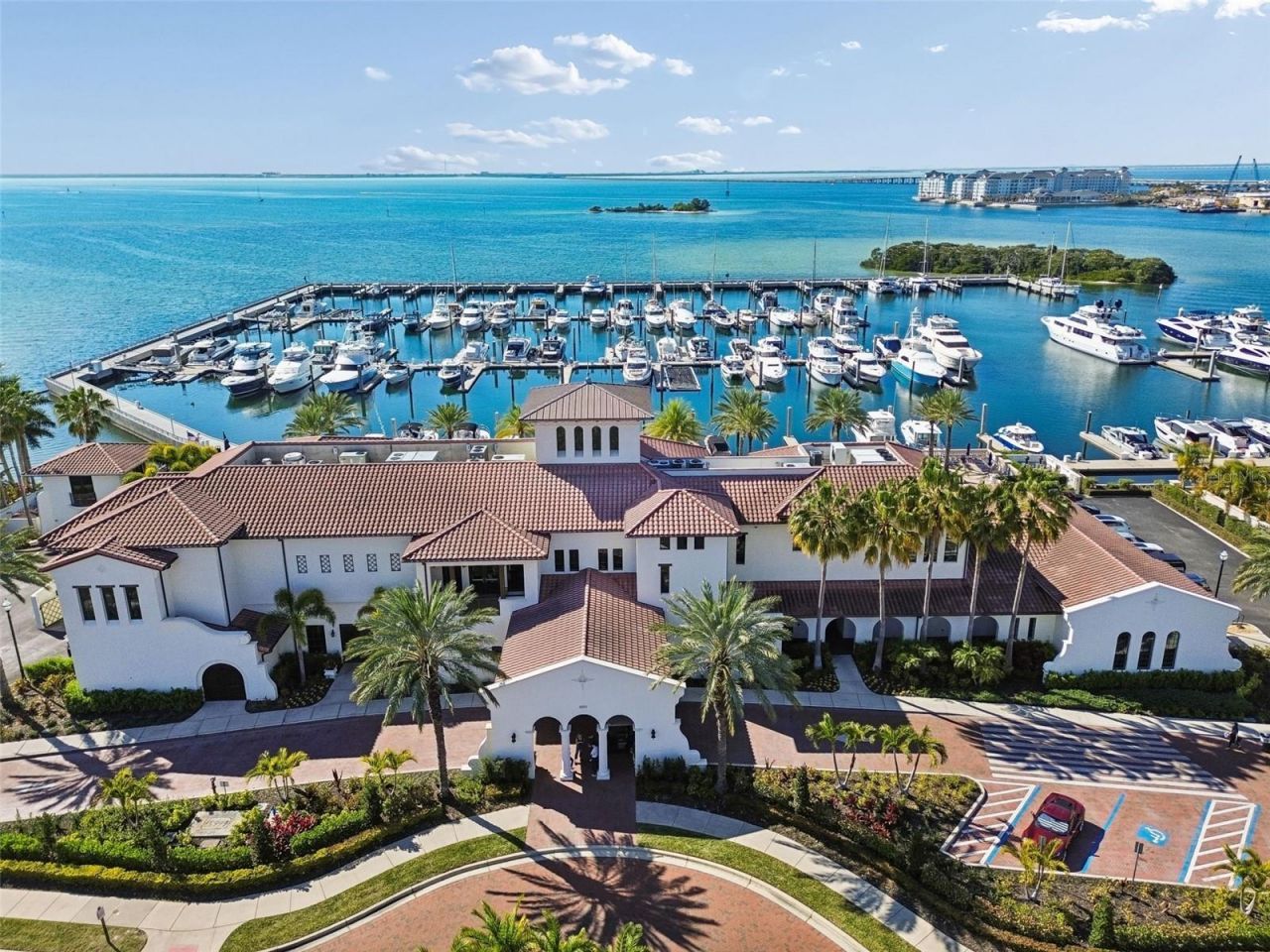 6101 Yeats Manor Drive, Tampa, FL 33616 Photo