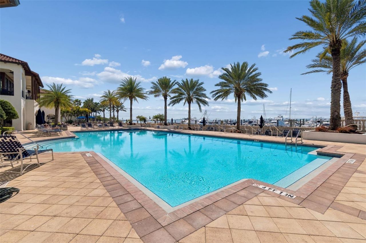 6101 Yeats Manor Drive, Tampa, FL 33616 Photo