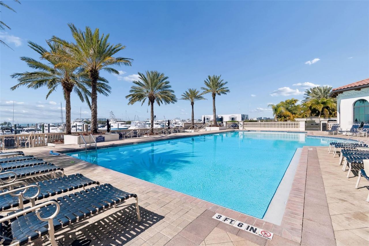 6101 Yeats Manor Drive, Tampa, FL 33616 Photo