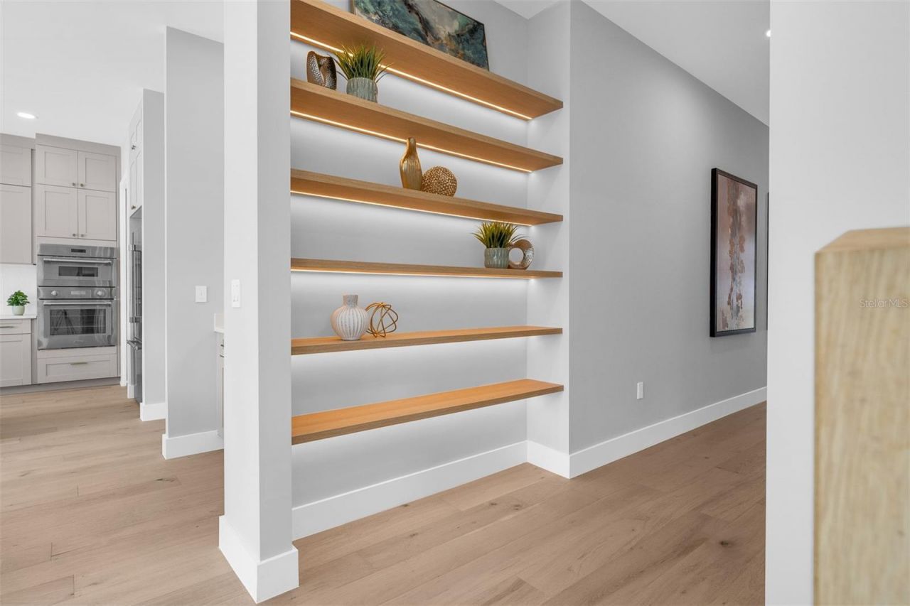 2422 Musselwhite Avenue, Orlando, FL 32804 Photo