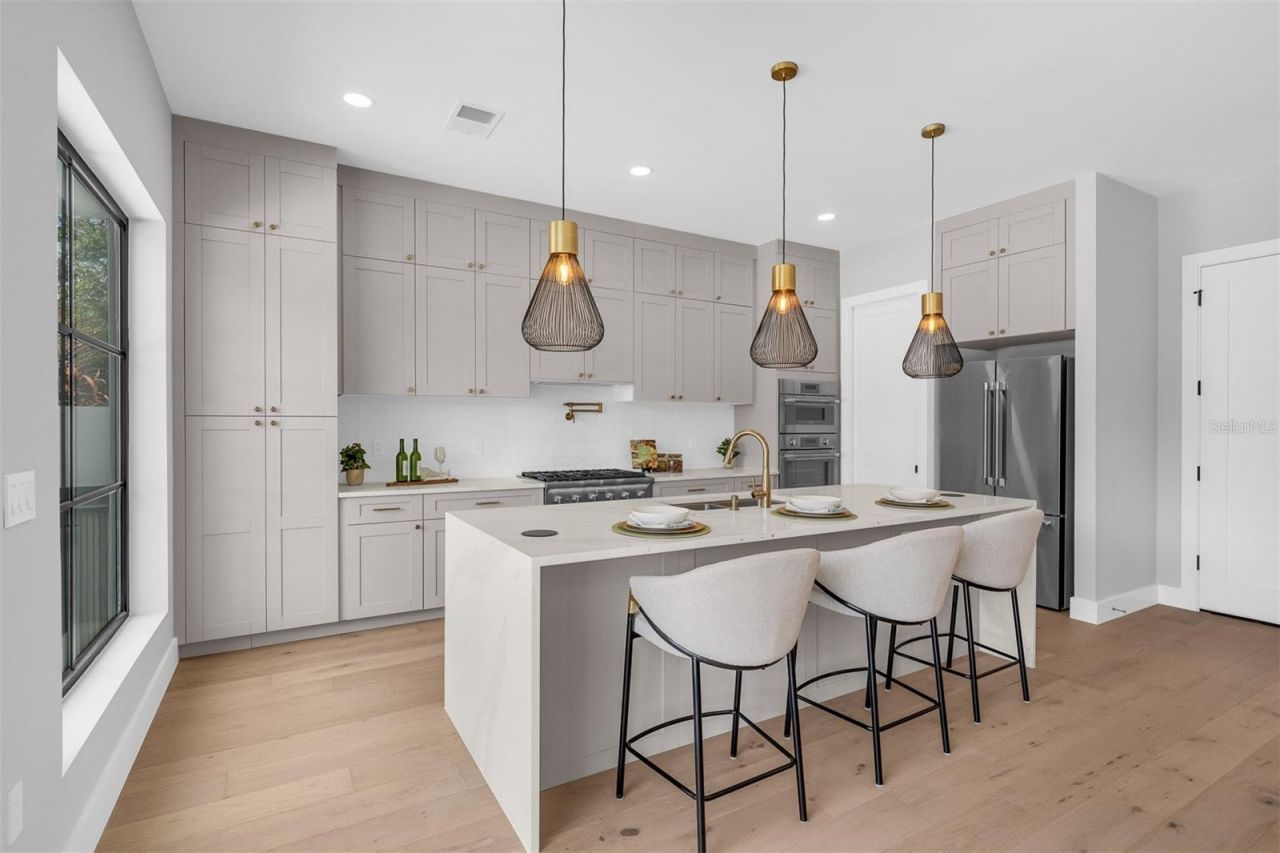 2422 Musselwhite Avenue, Orlando, FL 32804 Photo