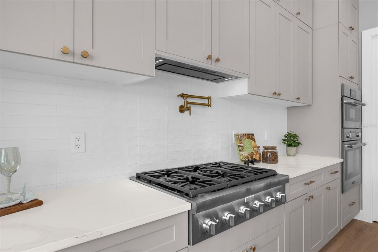 2422 Musselwhite Avenue, Orlando, FL 32804 Photo