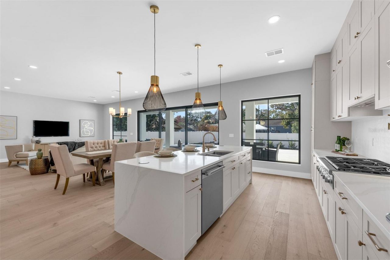 2422 Musselwhite Avenue, Orlando, FL 32804 Photo