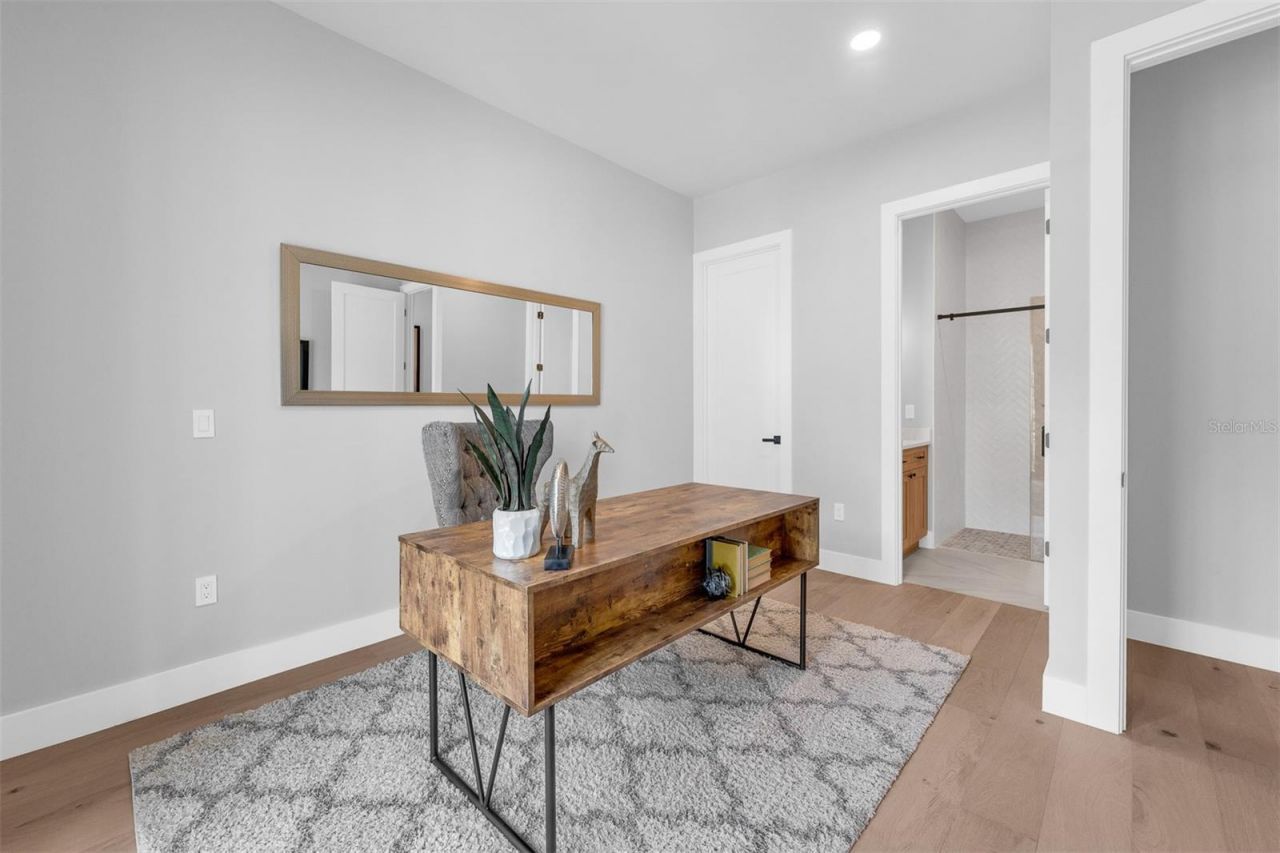 2422 Musselwhite Avenue, Orlando, FL 32804 Photo