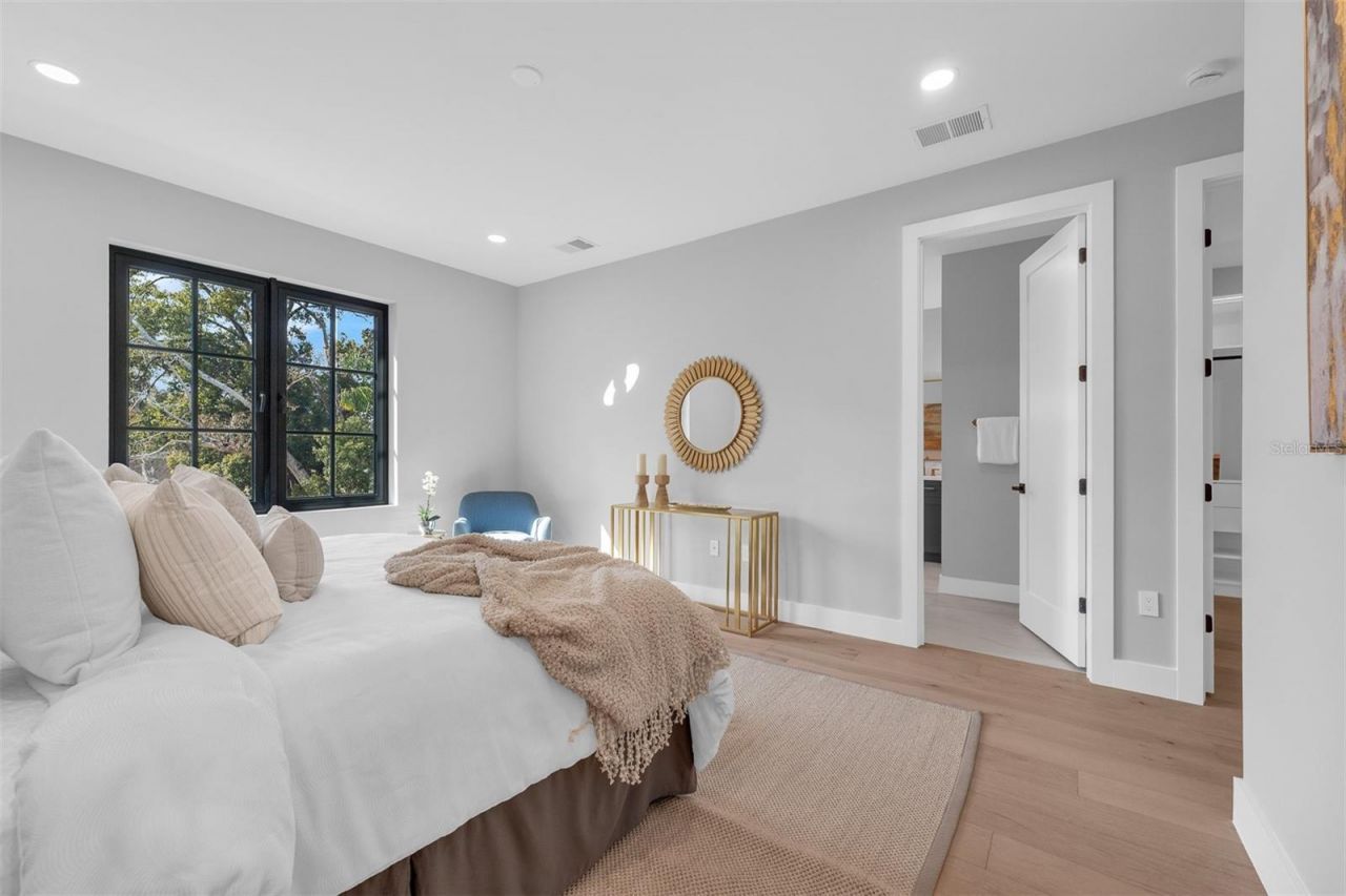 2422 Musselwhite Avenue, Orlando, FL 32804 Photo