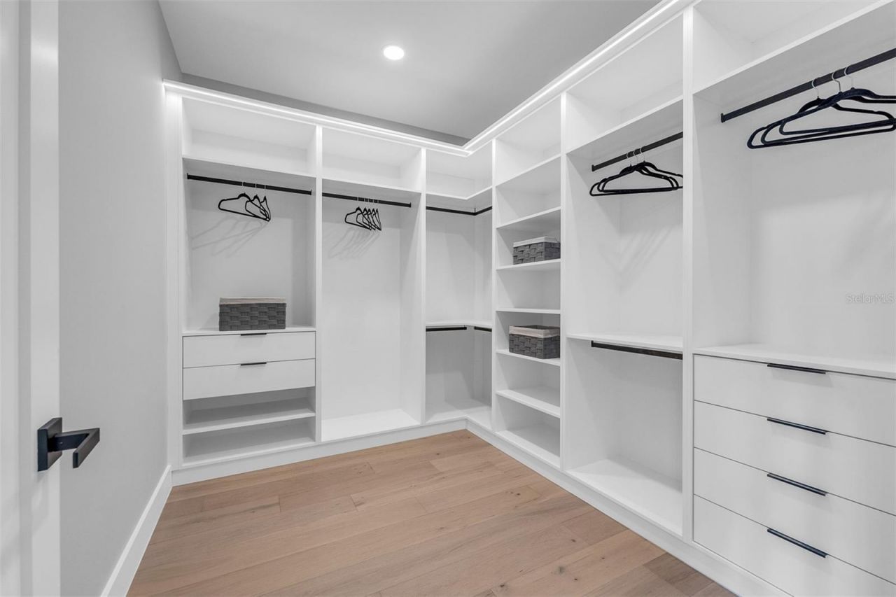 2422 Musselwhite Avenue, Orlando, FL 32804 Photo