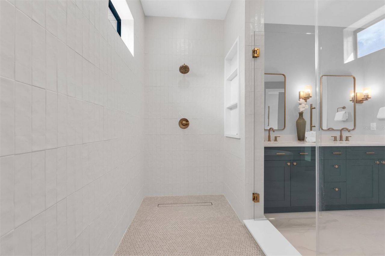 2422 Musselwhite Avenue, Orlando, FL 32804 Photo