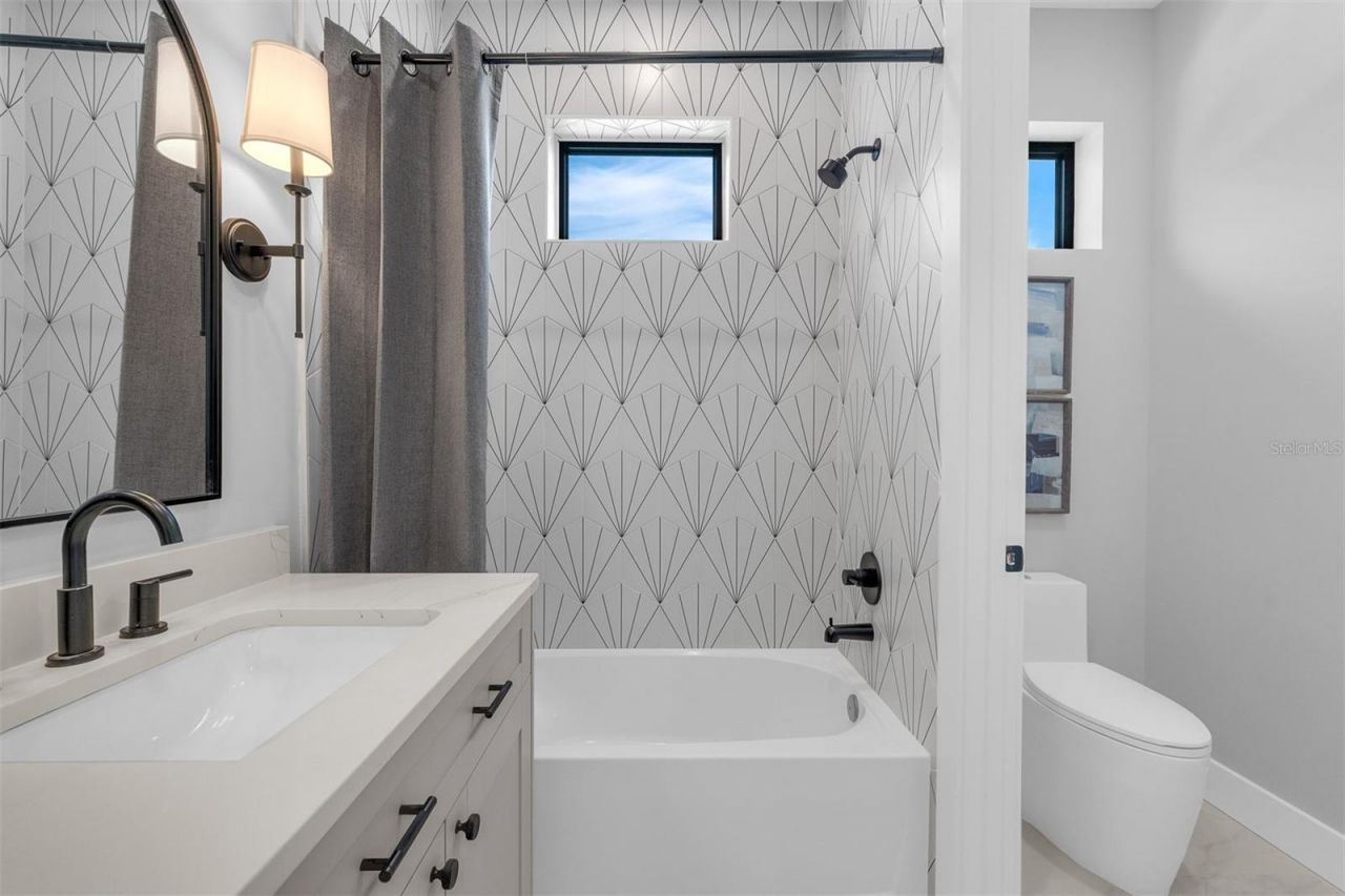 2422 Musselwhite Avenue, Orlando, FL 32804 Photo