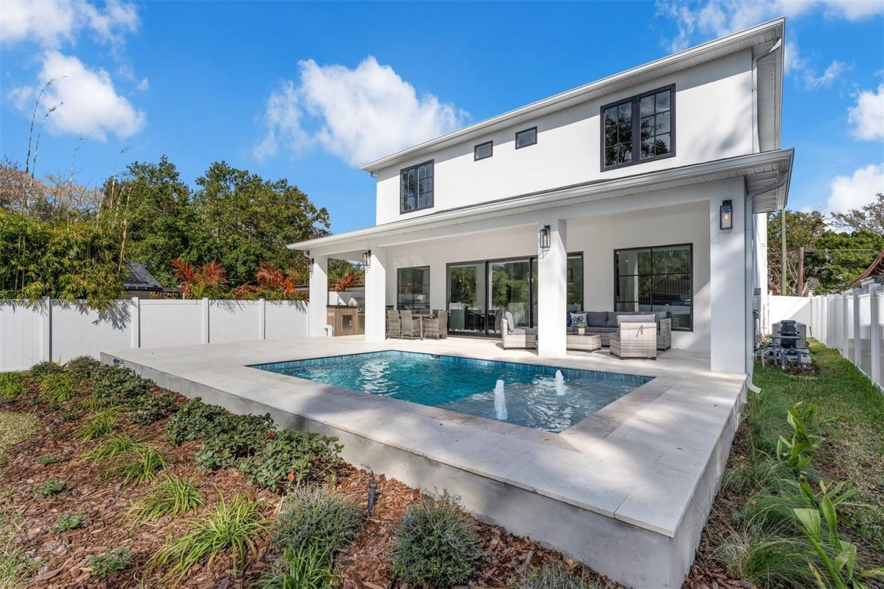 2422 Musselwhite Avenue, Orlando, FL 32804 Photo