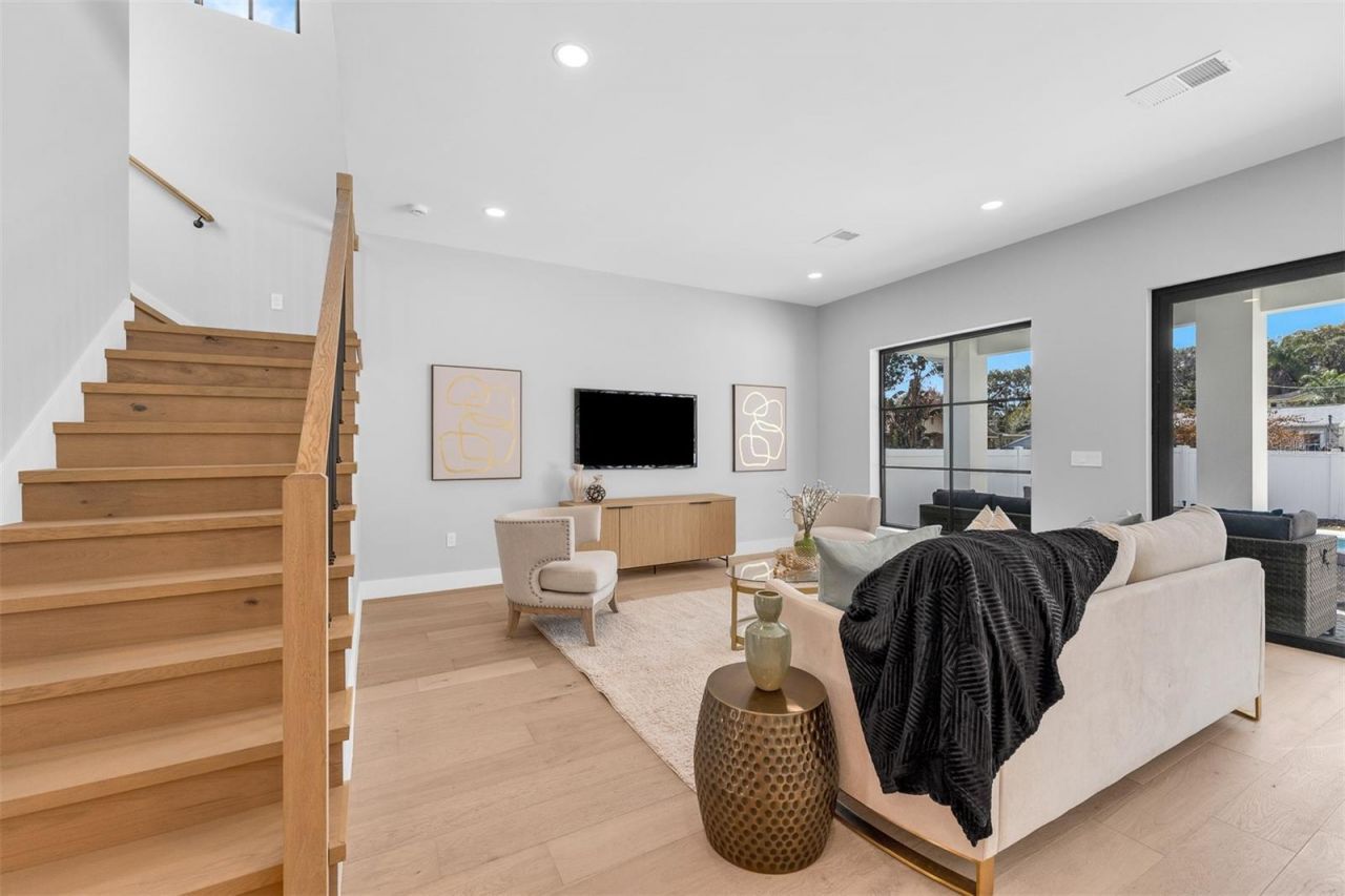 2422 Musselwhite Avenue, Orlando, FL 32804 Photo