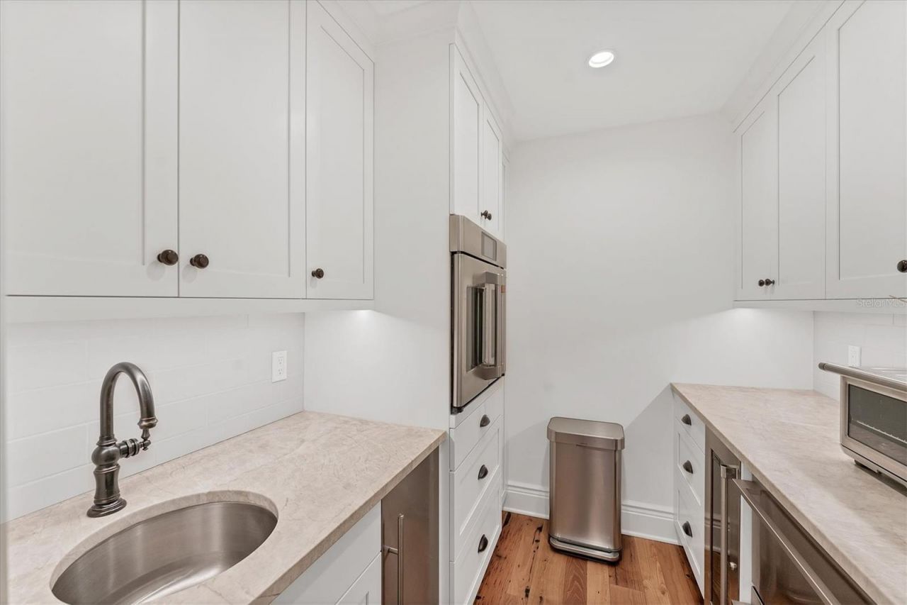 150 1st Street E, Boca Grande, FL 33921 Photo