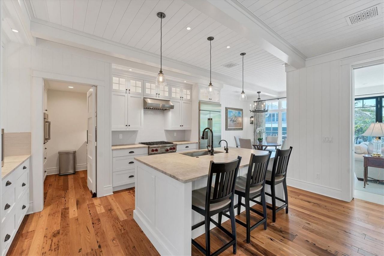 150 1st Street E, Boca Grande, FL 33921 Photo