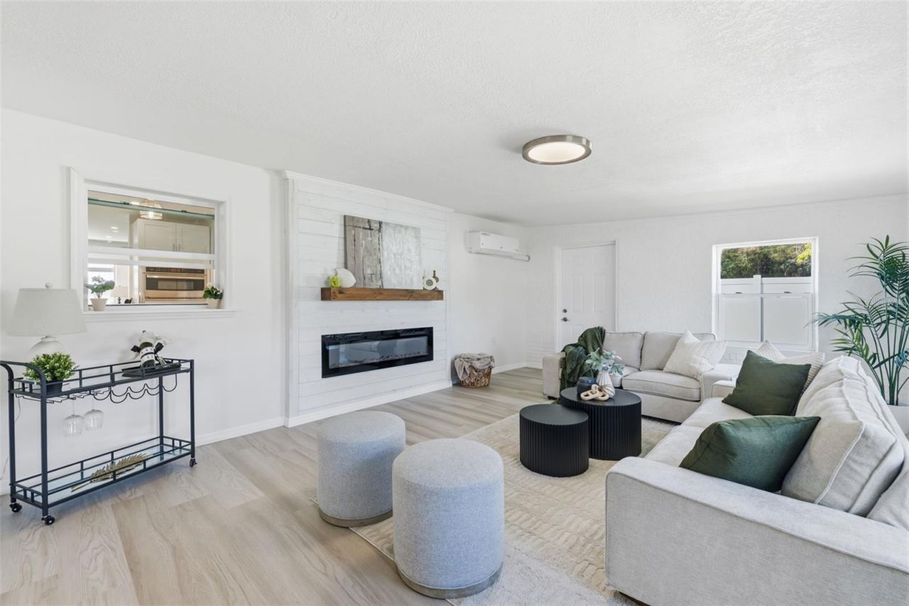 1027 27th Avenue S, Saint Petersburg, FL 33705 Photo