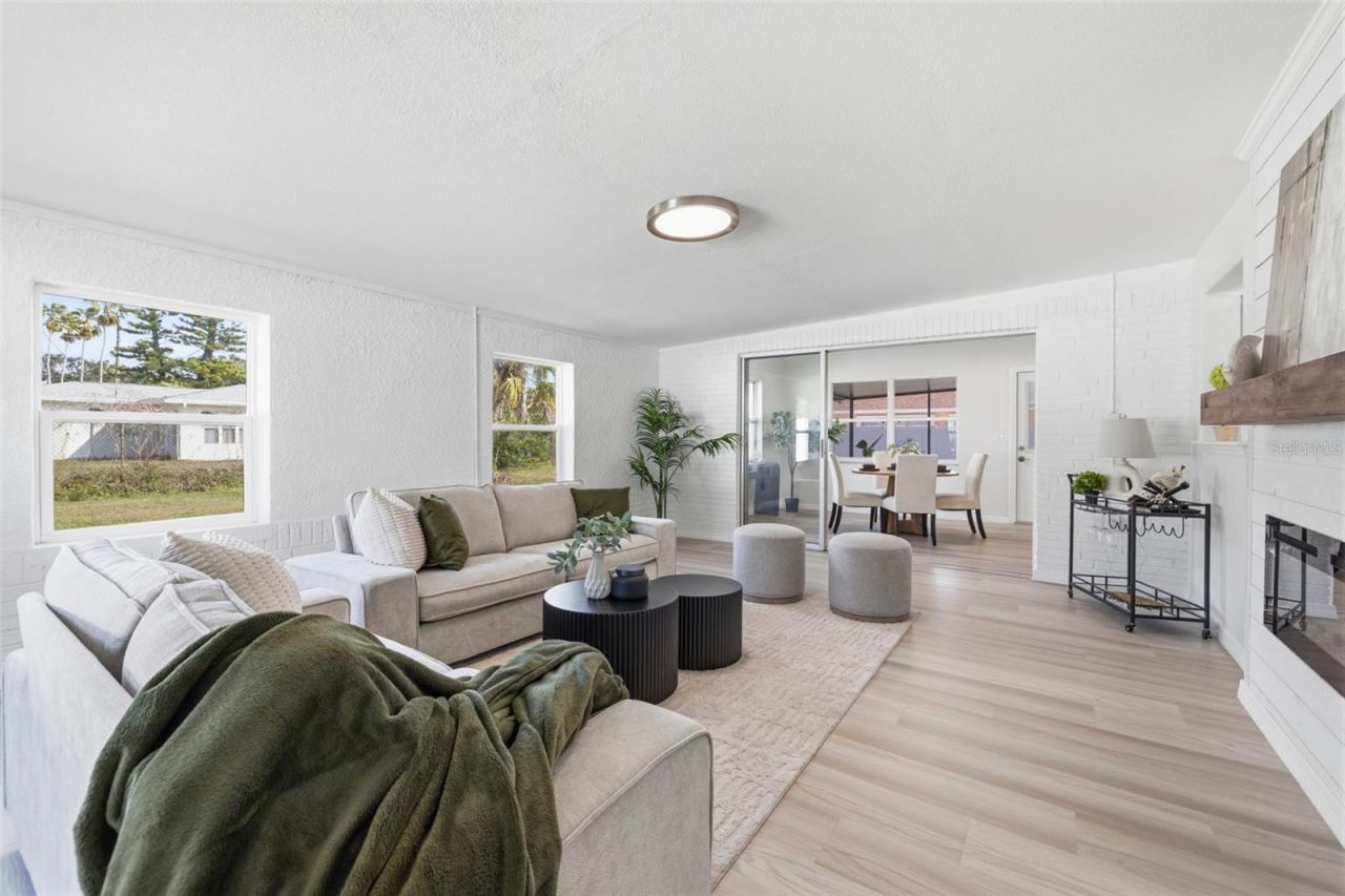 1027 27th Avenue S, Saint Petersburg, FL 33705 Photo