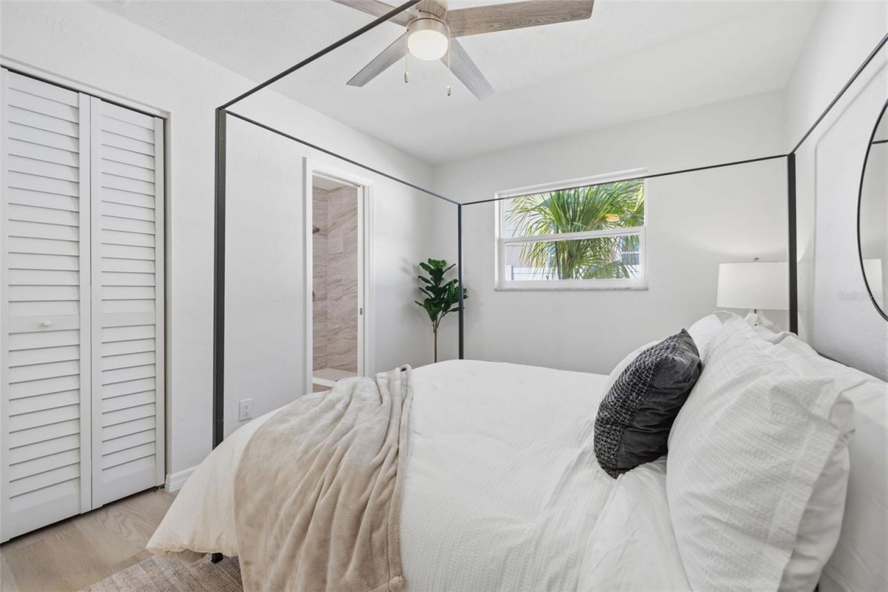 1027 27th Avenue S, Saint Petersburg, FL 33705 Photo