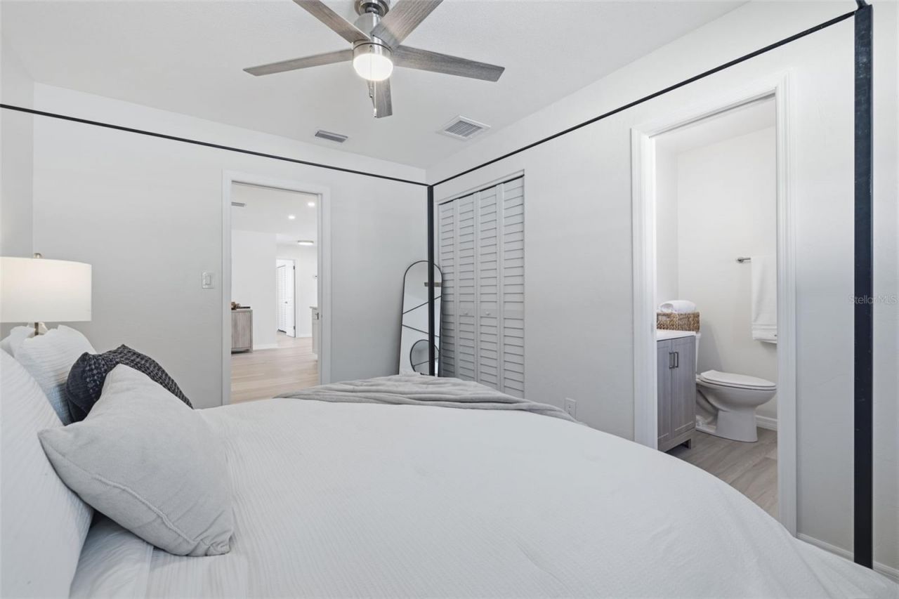 1027 27th Avenue S, Saint Petersburg, FL 33705 Photo