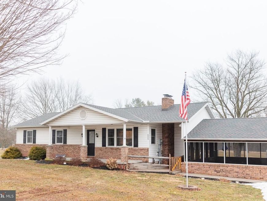 695 Kohler School Road, New Oxford, PA 17350 Main Photo