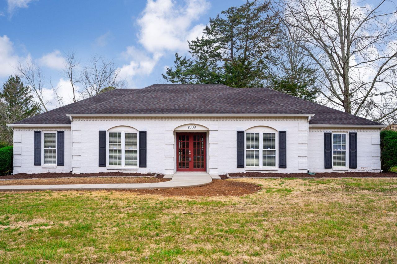 2009 Morris Hill Road, Chattanooga, TN 37421 Main Photo