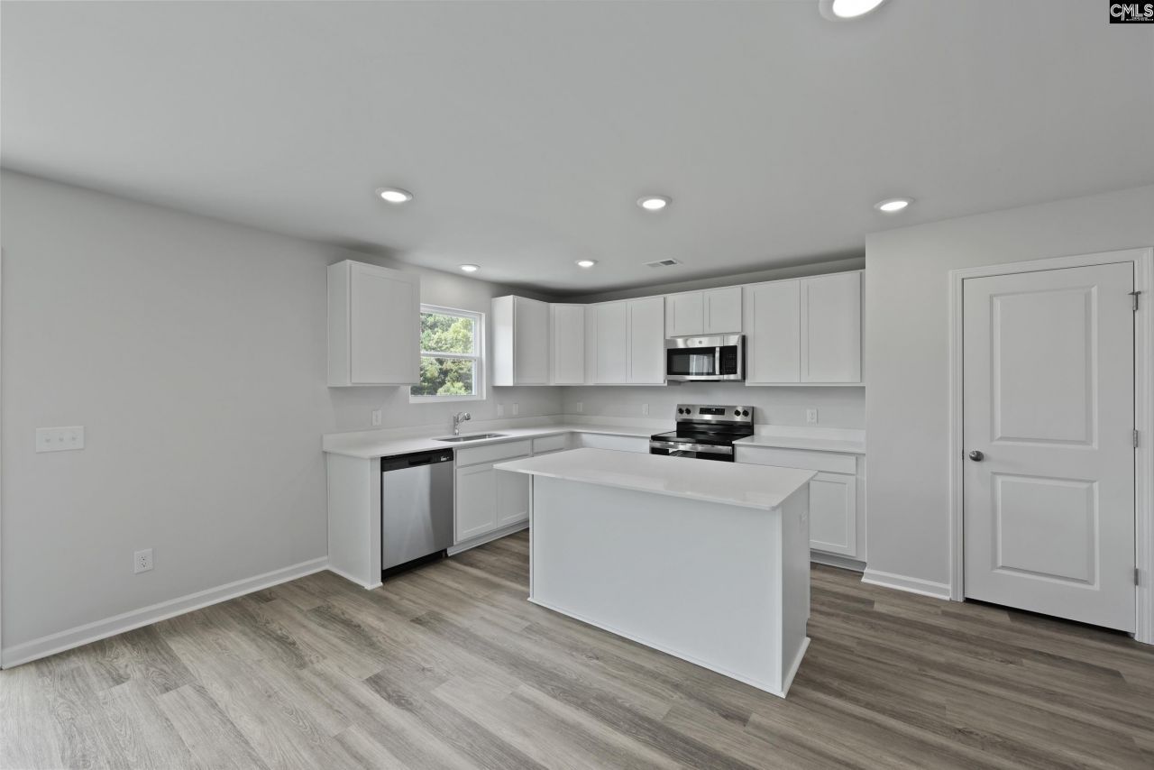 322 Paratrooper Lane Photo 5