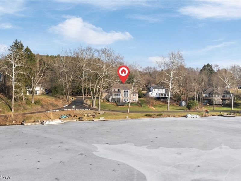 173 Sycamore Drive NW, North Canton, OH 44720 Photo 3