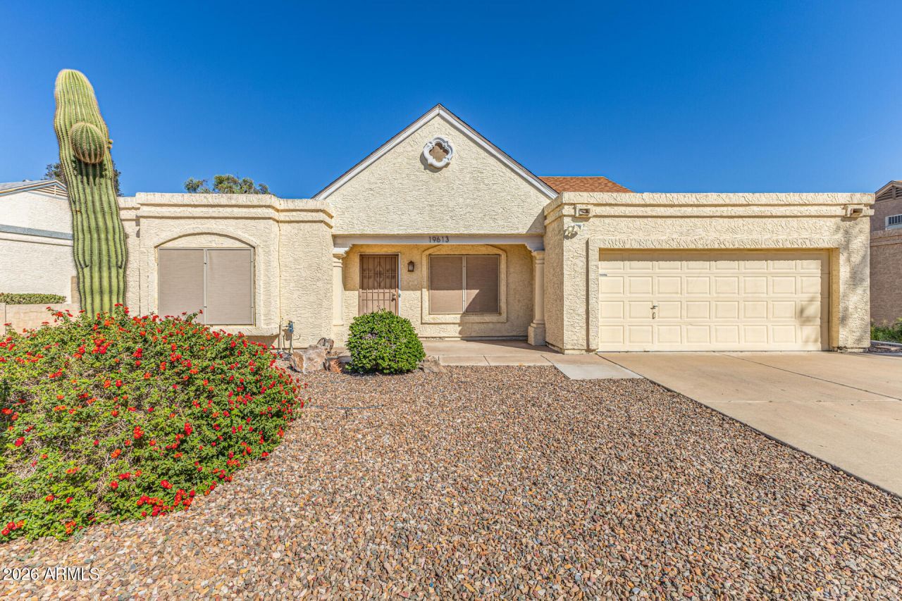 19613 N 9th Street, Phoenix, AZ 85024 Main Photo