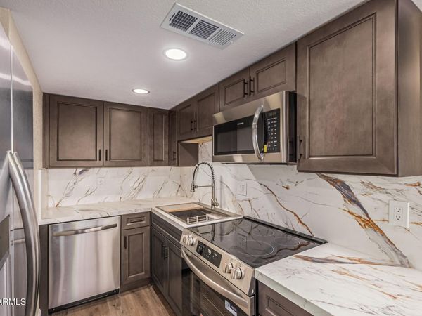 8888 N 47TH Avenue, Unit 240, Glendale, AZ 85302