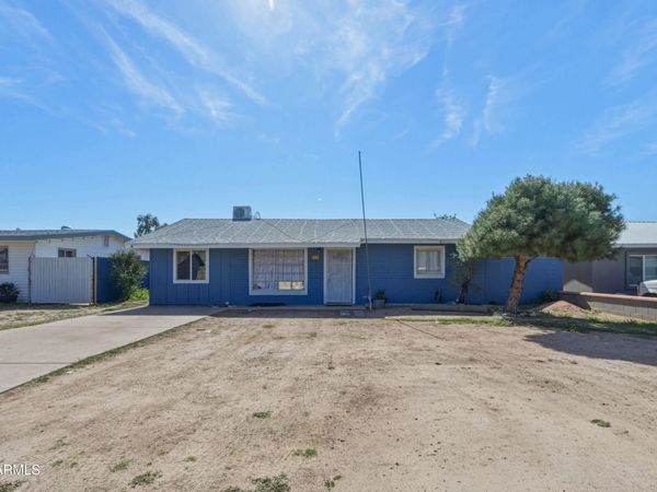 8219 E 1ST Avenue, Mesa, AZ 85208