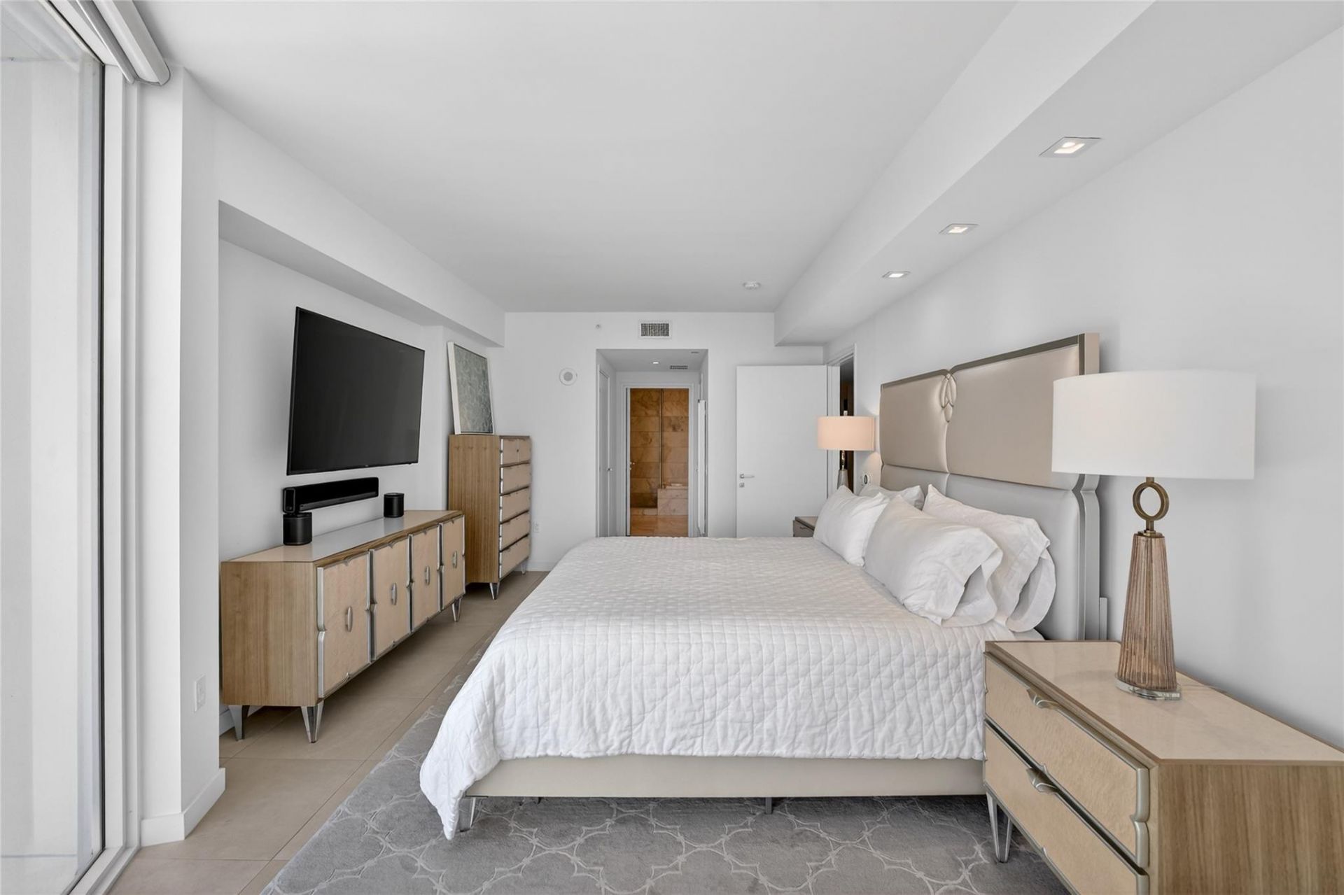 401 N Birch Road, Unit 600, Fort Lauderdale, FL 33304 Photo