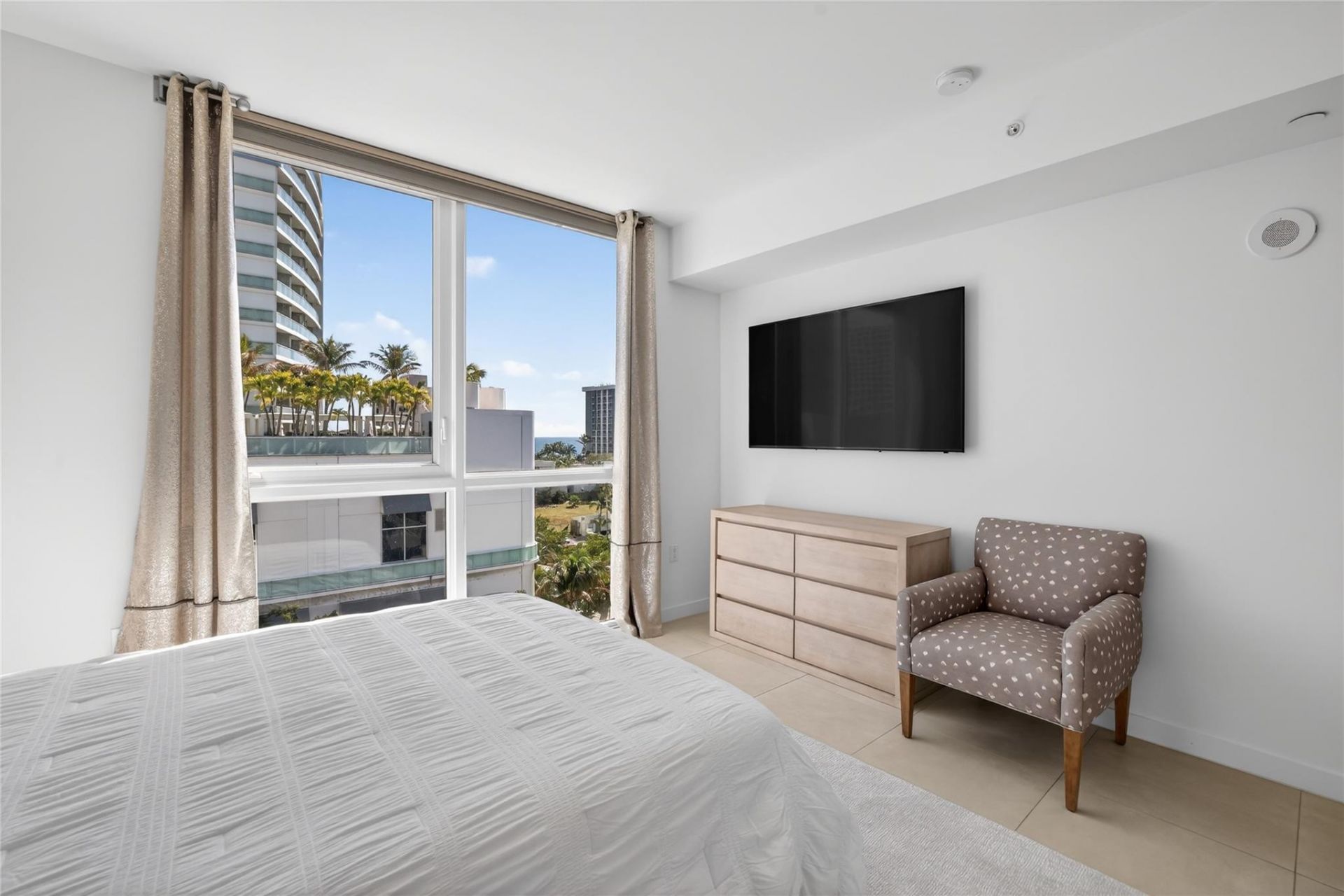 401 N Birch Road, Unit 600, Fort Lauderdale, FL 33304 Photo