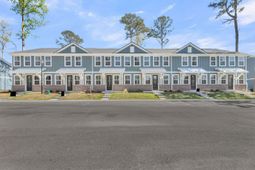 473 Martins Creek Boulevard photo 4