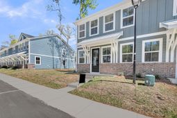 473 Martins Creek Boulevard photo 4