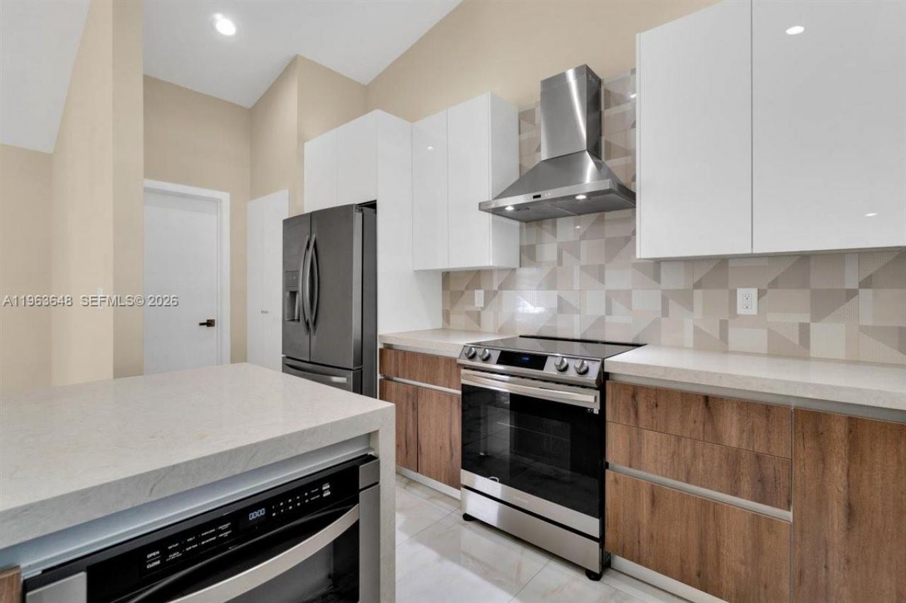 10425 NW 48th Mnr, Coral Springs, FL 33076 Photo