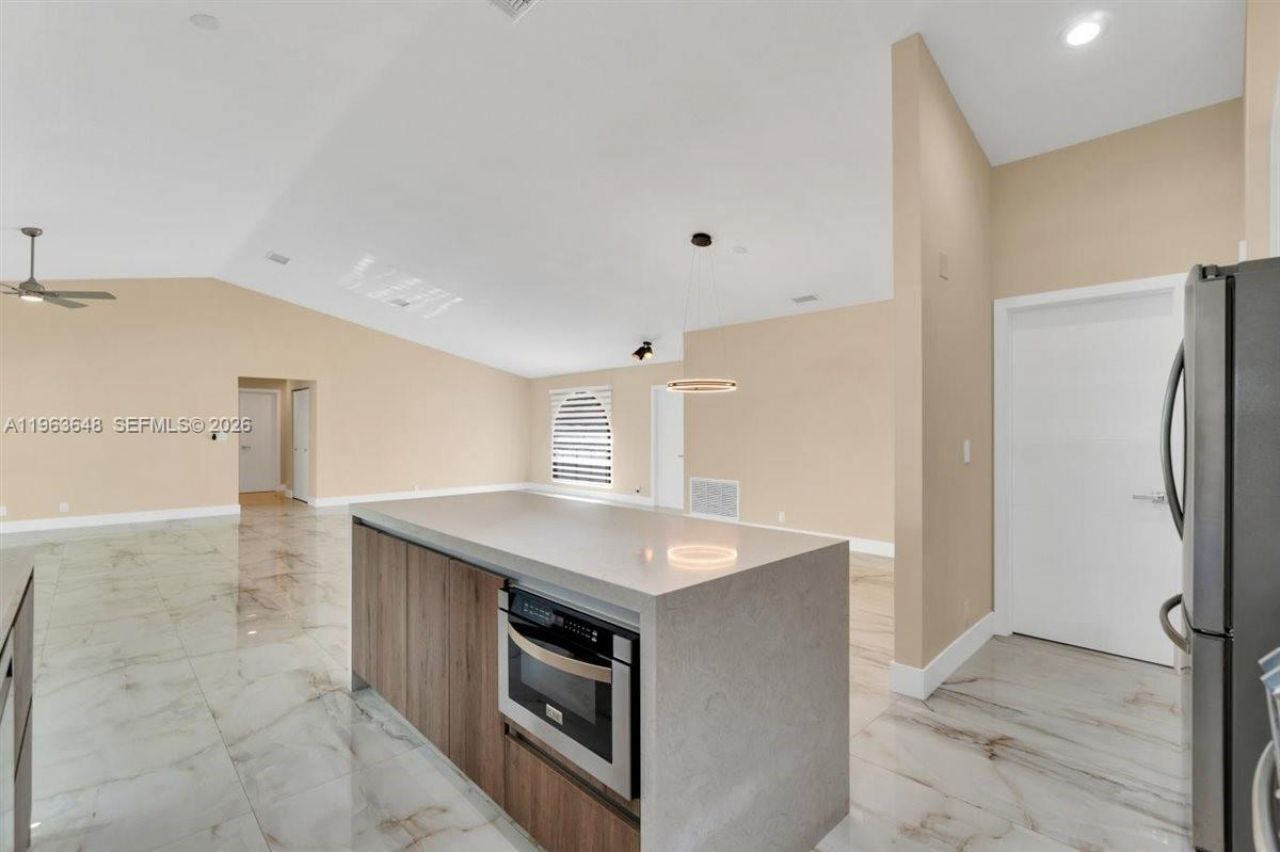 10425 NW 48th Mnr, Coral Springs, FL 33076 Photo