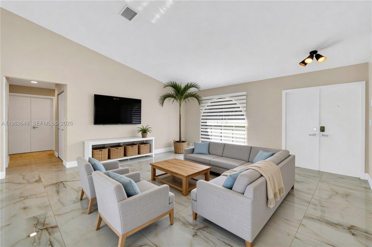 10425 NW 48th Mnr, Coral Springs, FL 33076 Photo