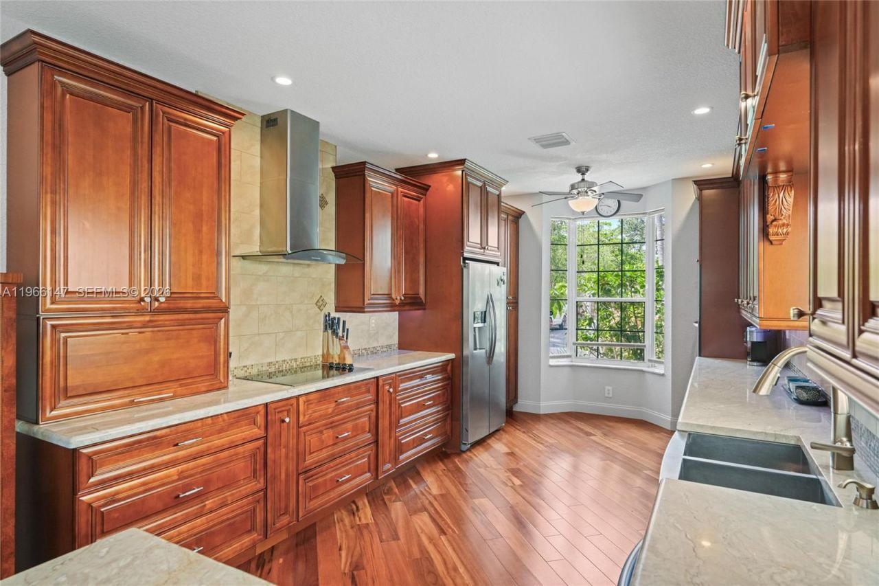 1282 Grant Ct , Hollywood, FL 33019 Photo