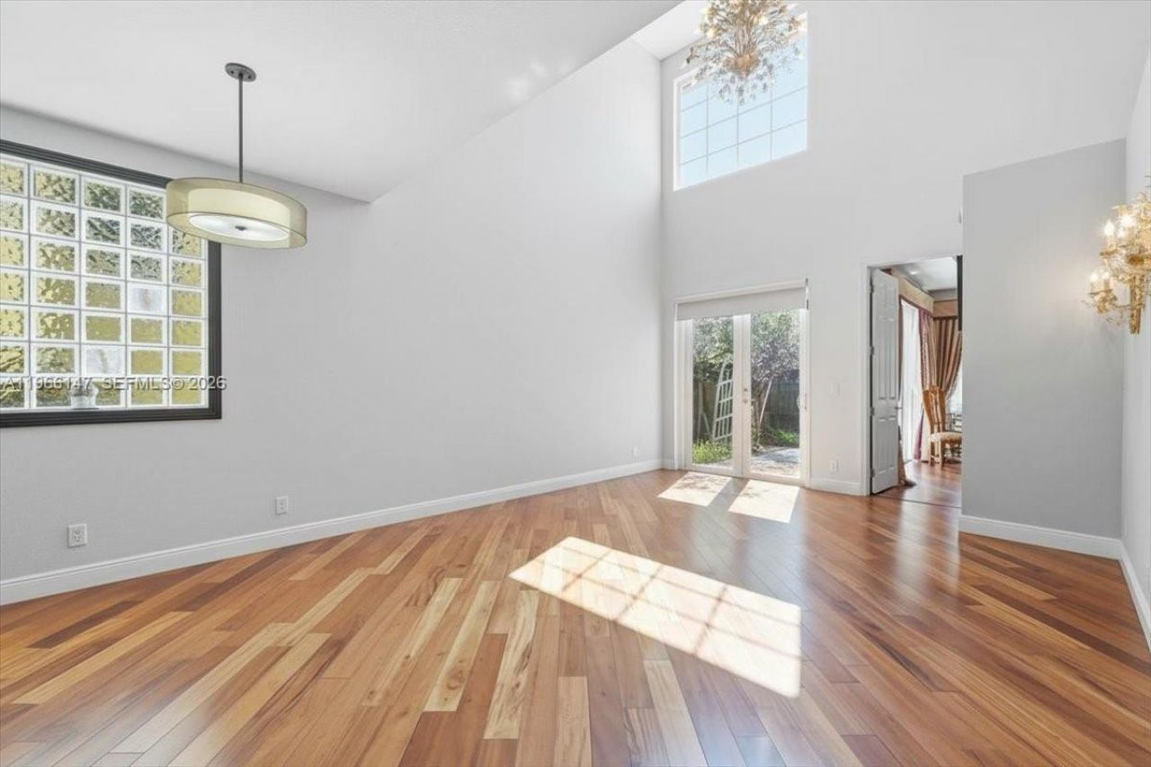 1282 Grant Ct , Hollywood, FL 33019 Photo