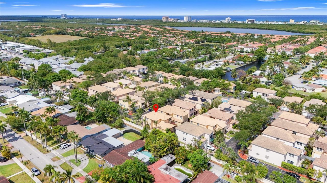 1282 Grant Ct , Hollywood, FL 33019 Photo