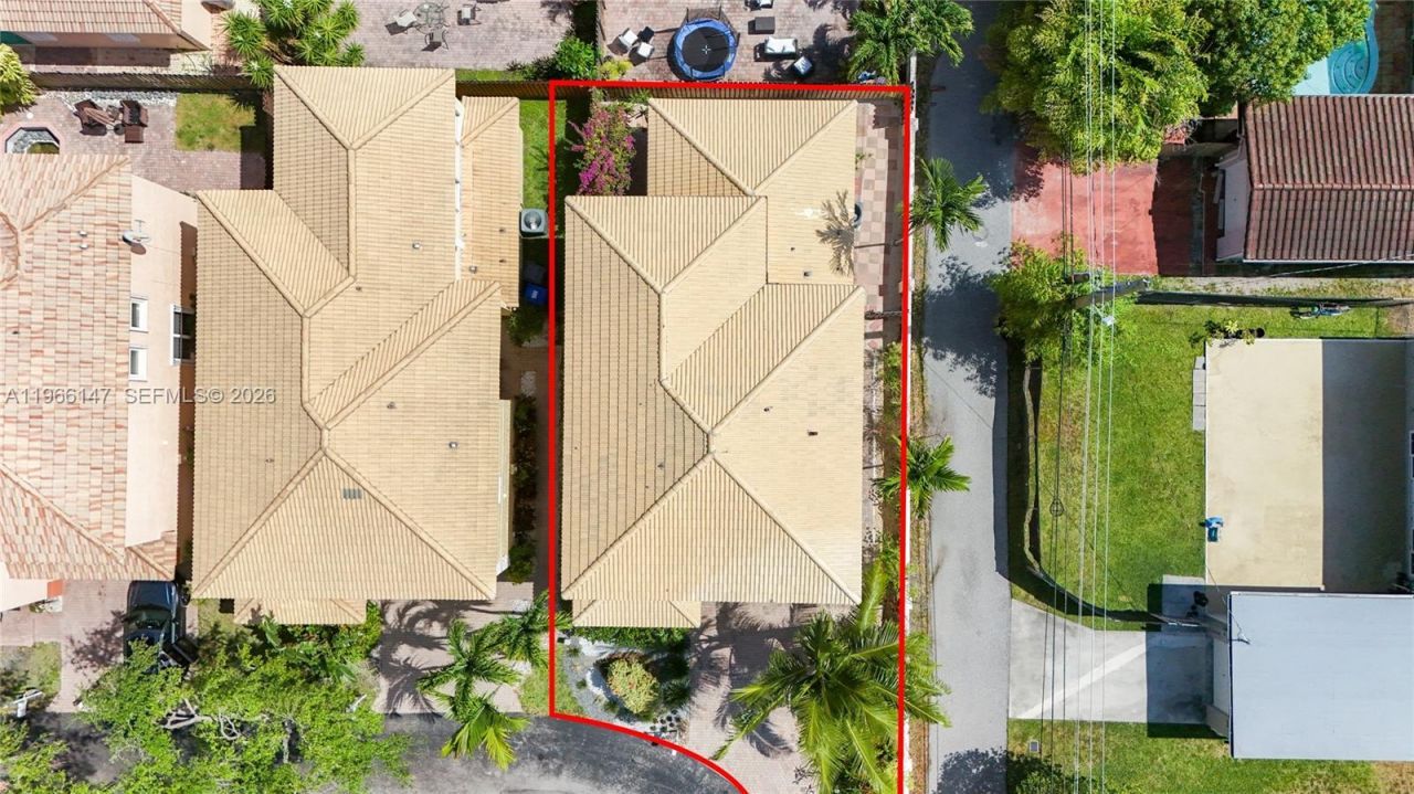 1282 Grant Ct , Hollywood, FL 33019 Photo