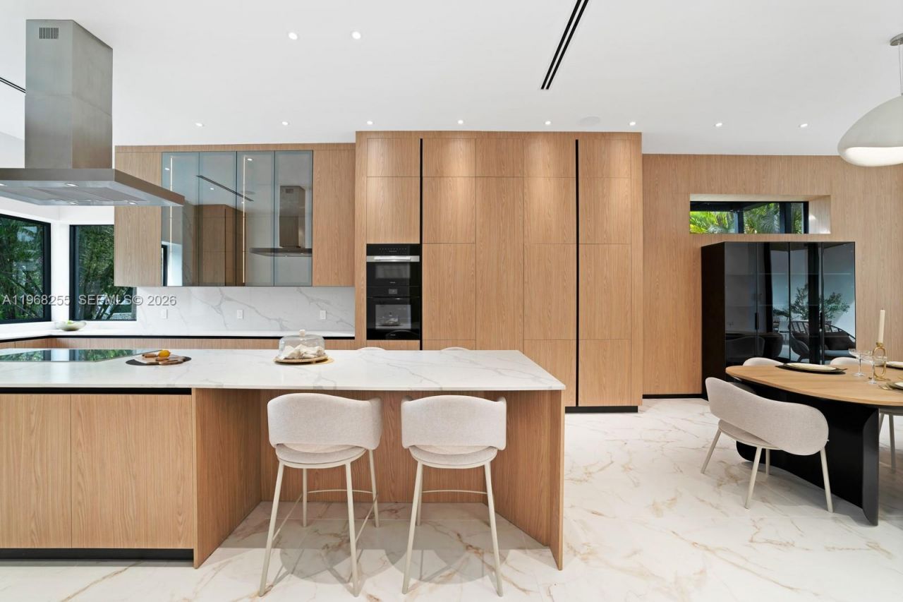 7420 SW 52nd Ave, Miami, FL 33143 Photo