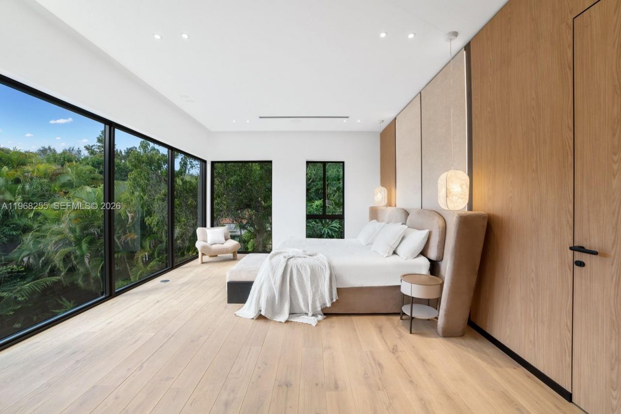 7420 SW 52nd Ave, Miami, FL 33143 Photo