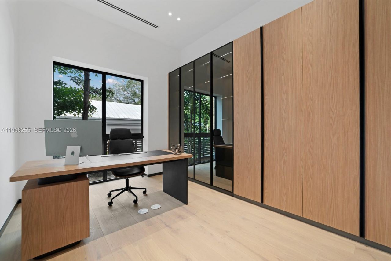 7420 SW 52nd Ave, Miami, FL 33143 Photo