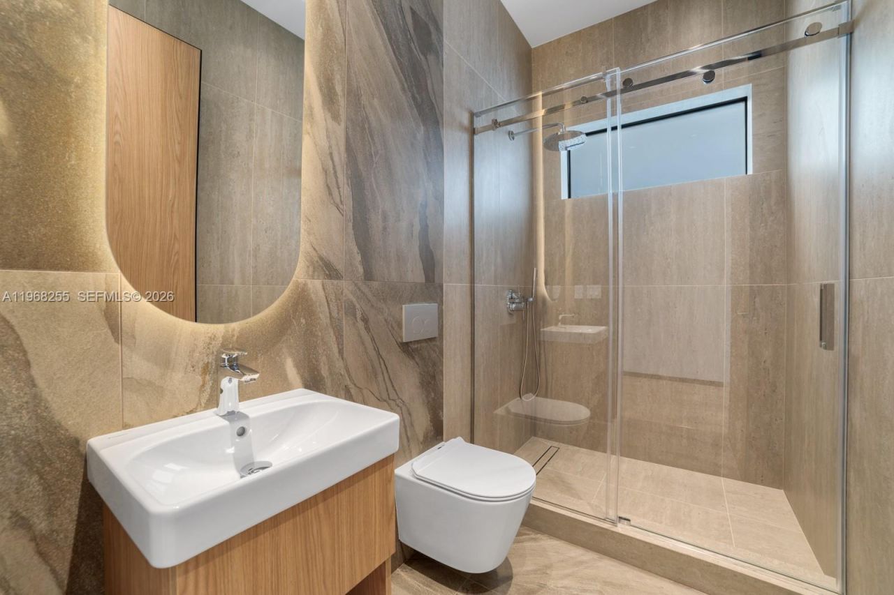 7420 SW 52nd Ave, Miami, FL 33143 Photo