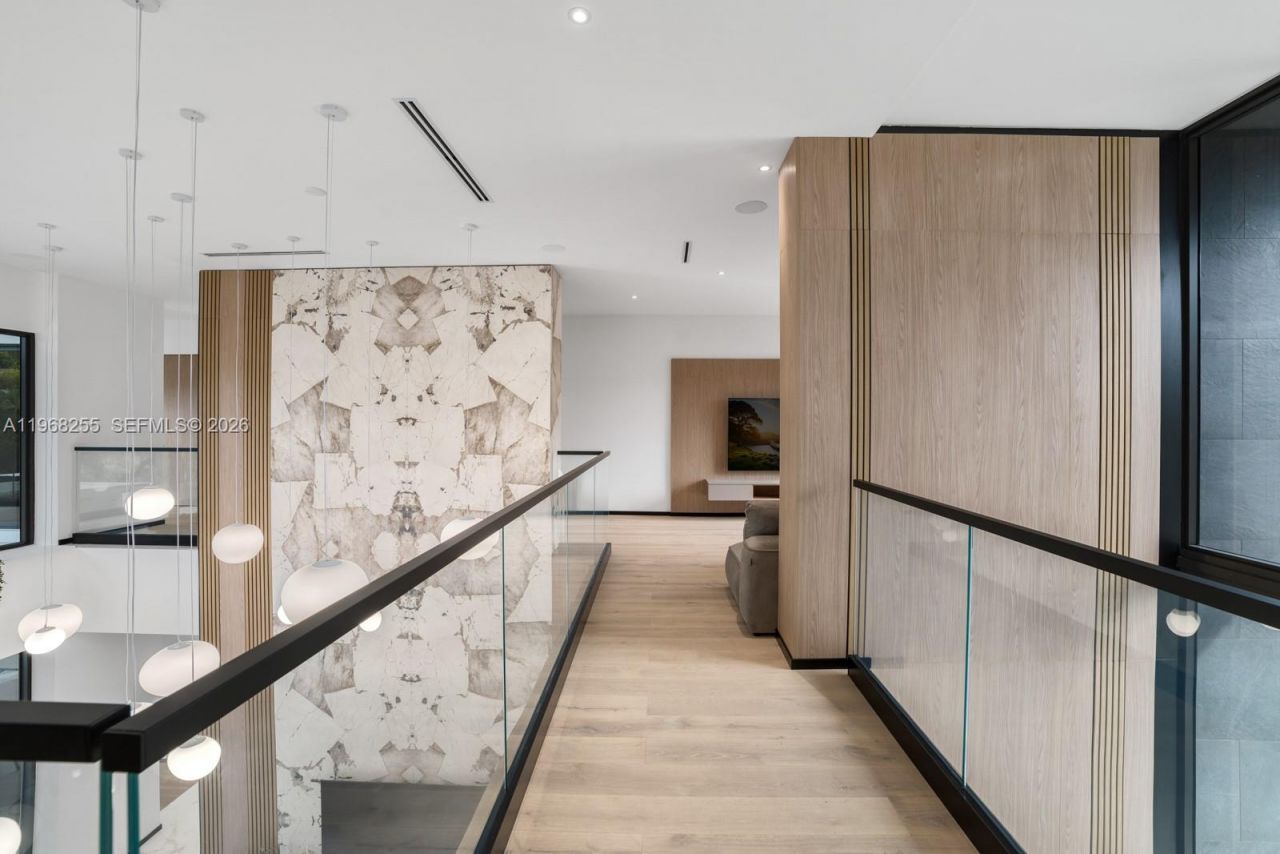 7420 SW 52nd Ave, Miami, FL 33143 Photo