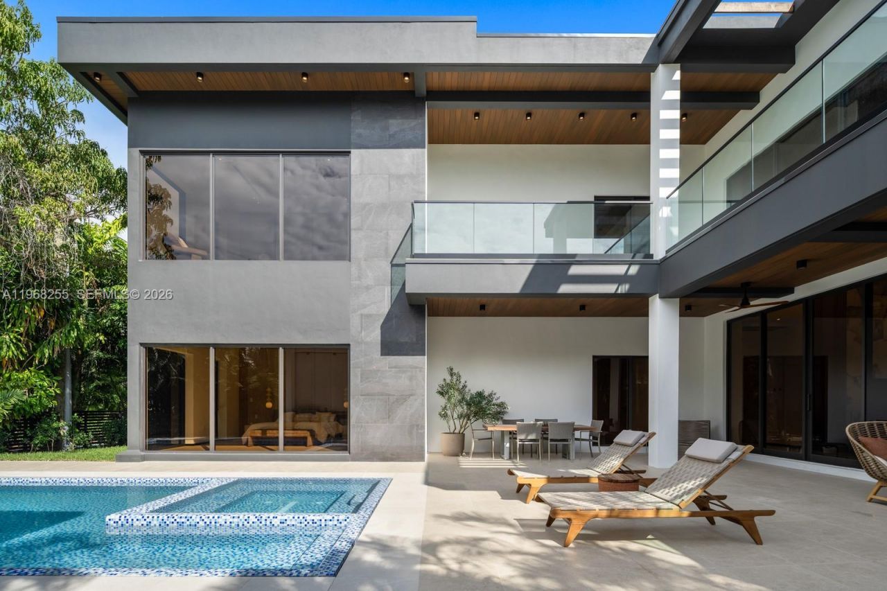 7420 SW 52nd Ave, Miami, FL 33143 Photo